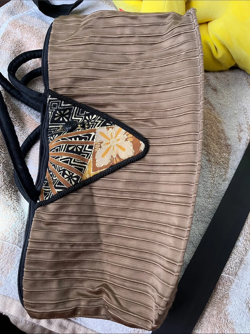 Kimono design elegant brown
